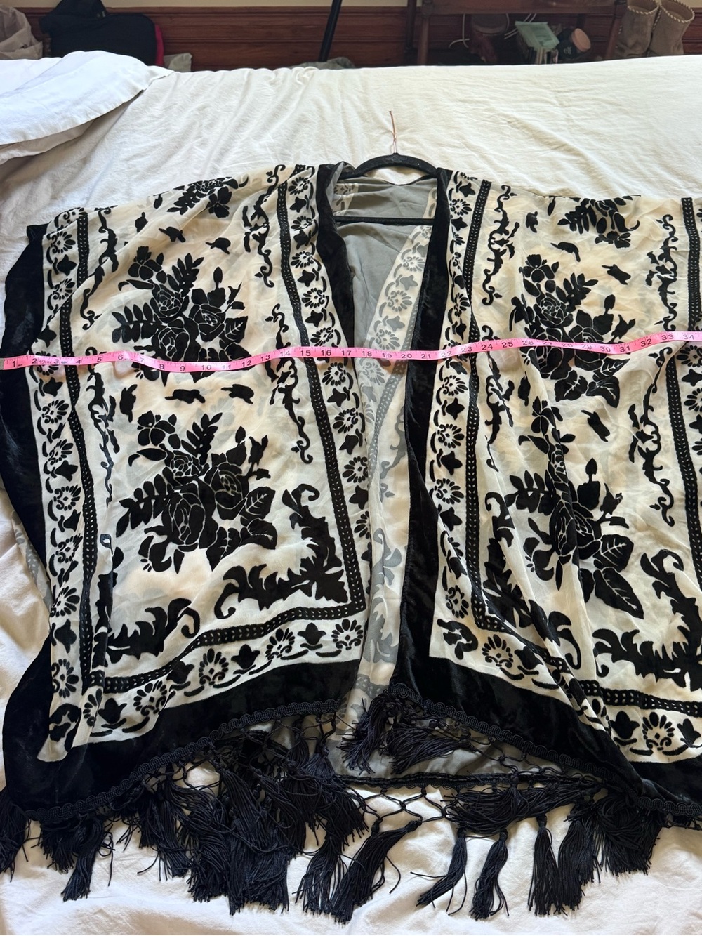 Velvet Detail Floral Fringe Kimono - Picture 7 of 7